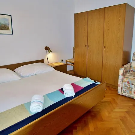 Apartment Kata Mit Panoramablick Auf Stadt Rab Town